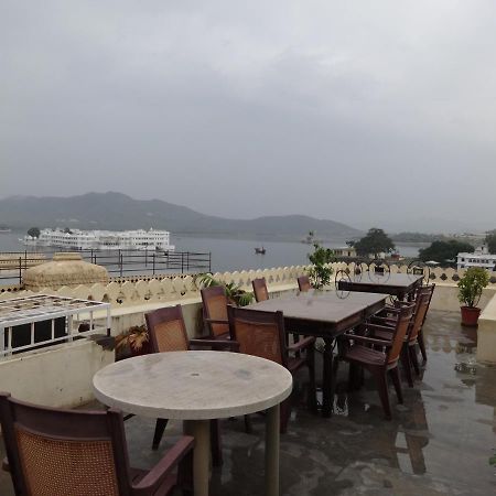 Aashiya Haveli Hotel Udaipur Ngoại thất bức ảnh