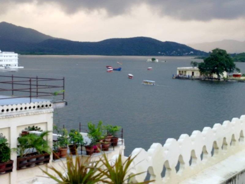 Aashiya Haveli Hotel Udaipur Ngoại thất bức ảnh