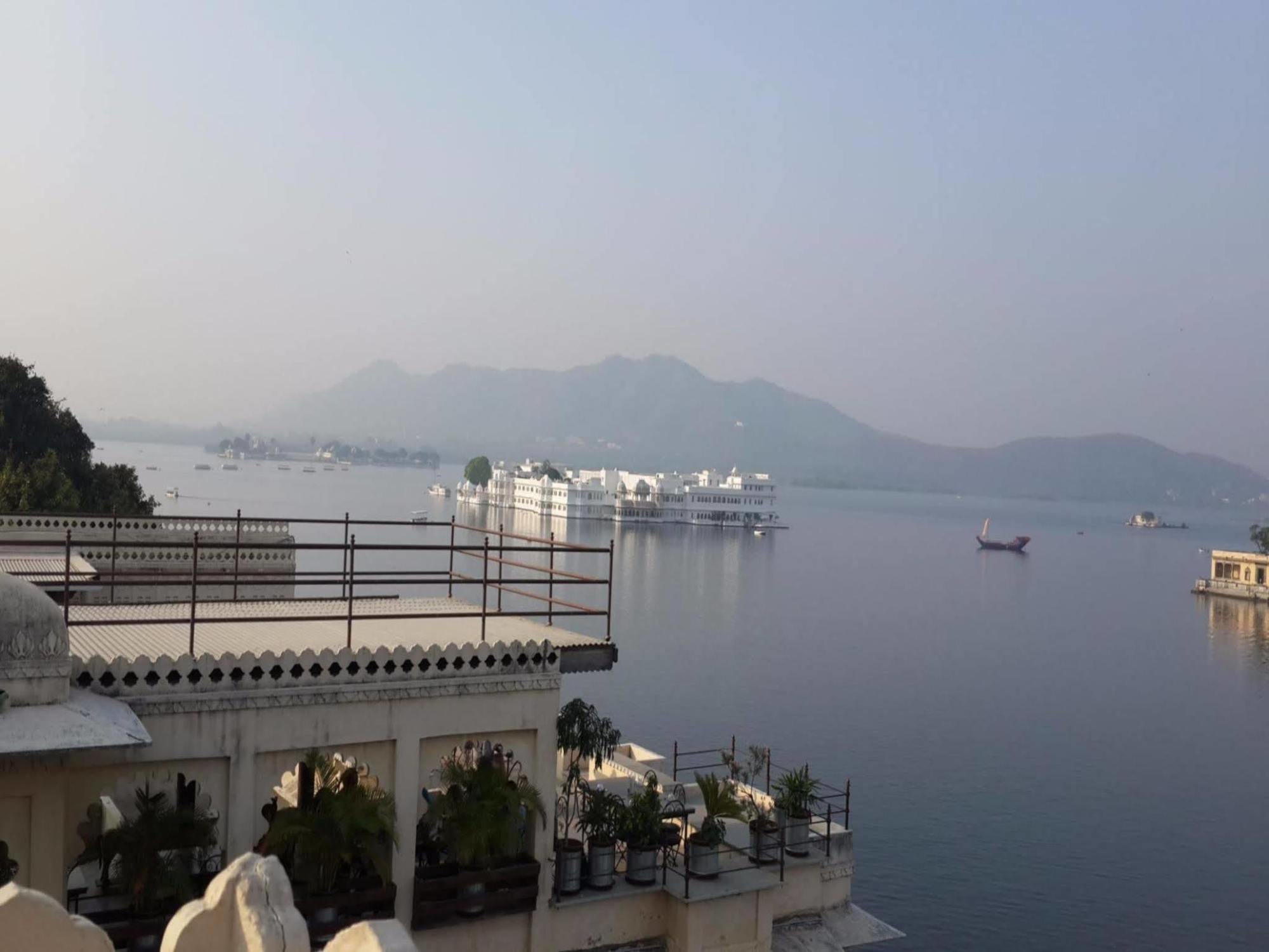Aashiya Haveli Hotel Udaipur Ngoại thất bức ảnh